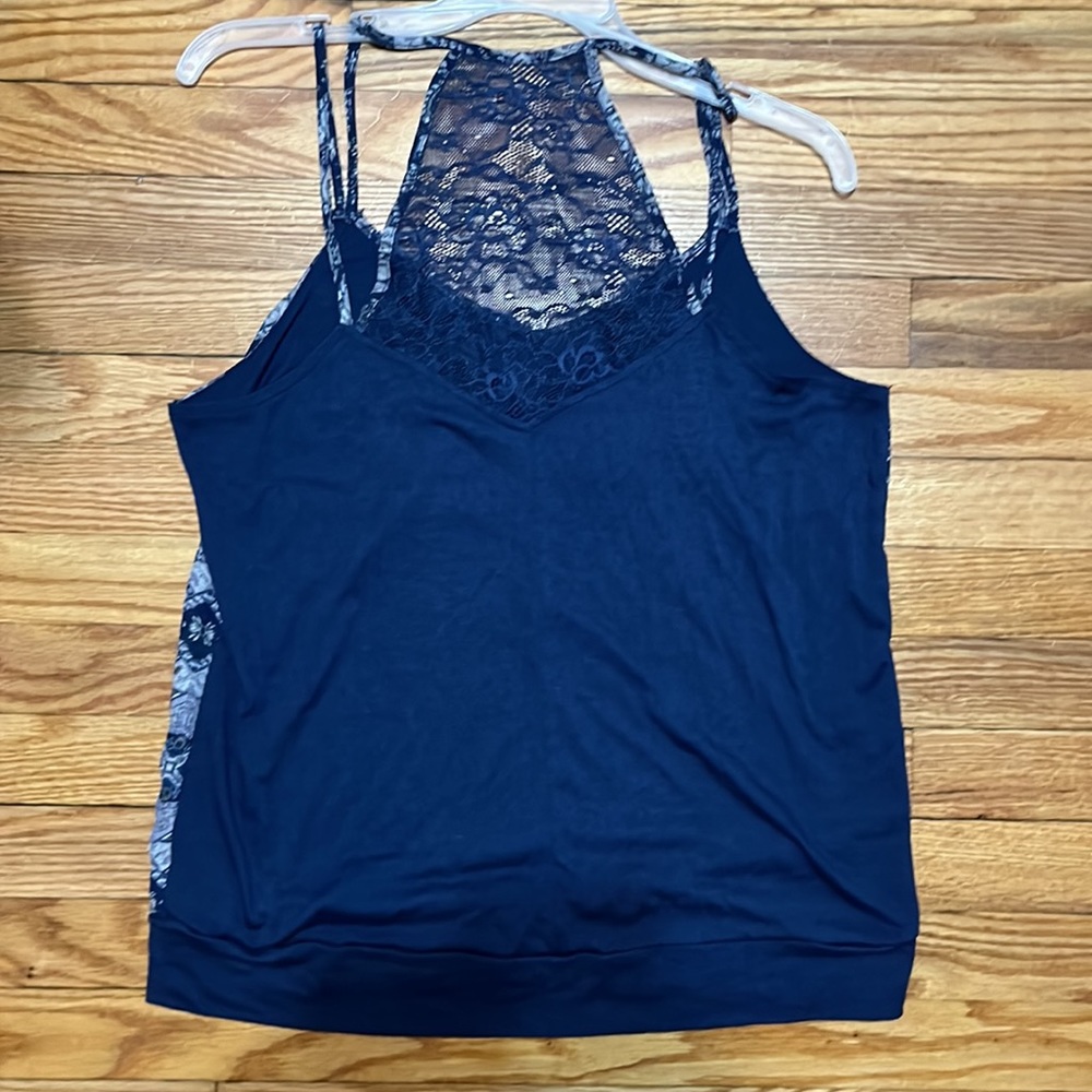 Maurices. Size Large. Camisole. Blue/Lavender/Cream/Olive. Like new. - Picture 5 of 11
